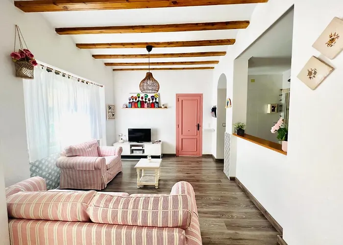 Villabett Caudiel Esta De Moda